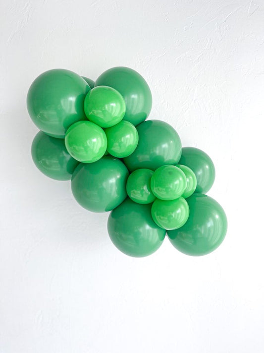 11" Tuftex Green - 100Ct.