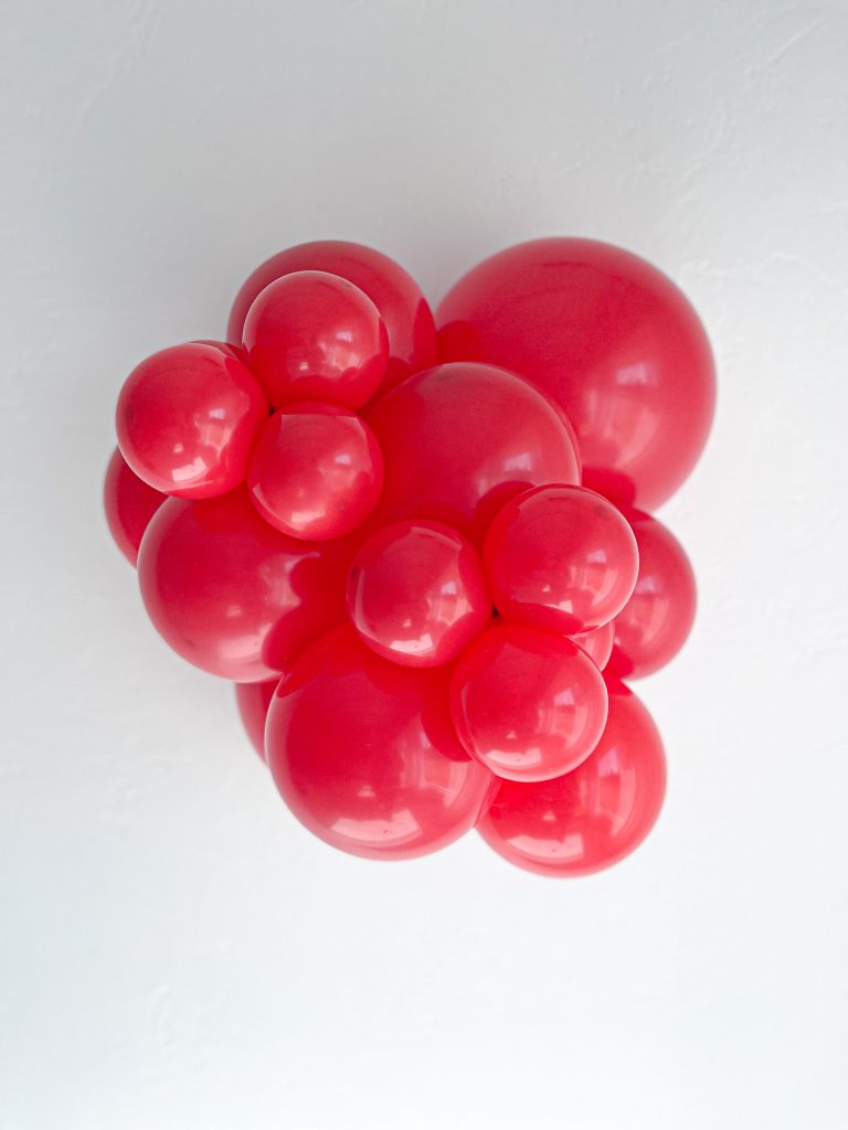 11" Tuftex Red - 100Ct.
