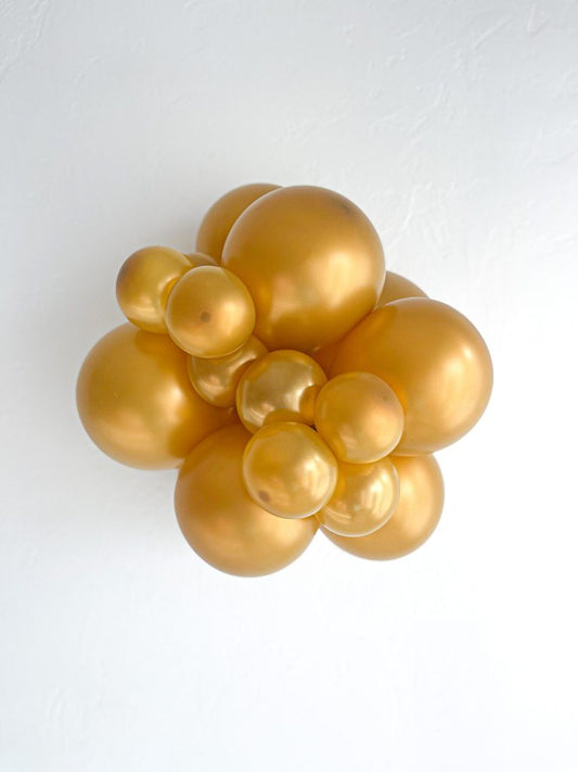 11" Tuftex Metallic Gold - 100Ct.