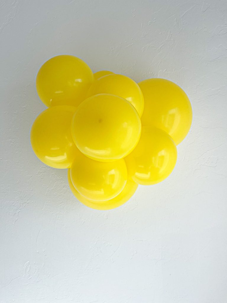17" Tuftex Yellow - 50Ct.